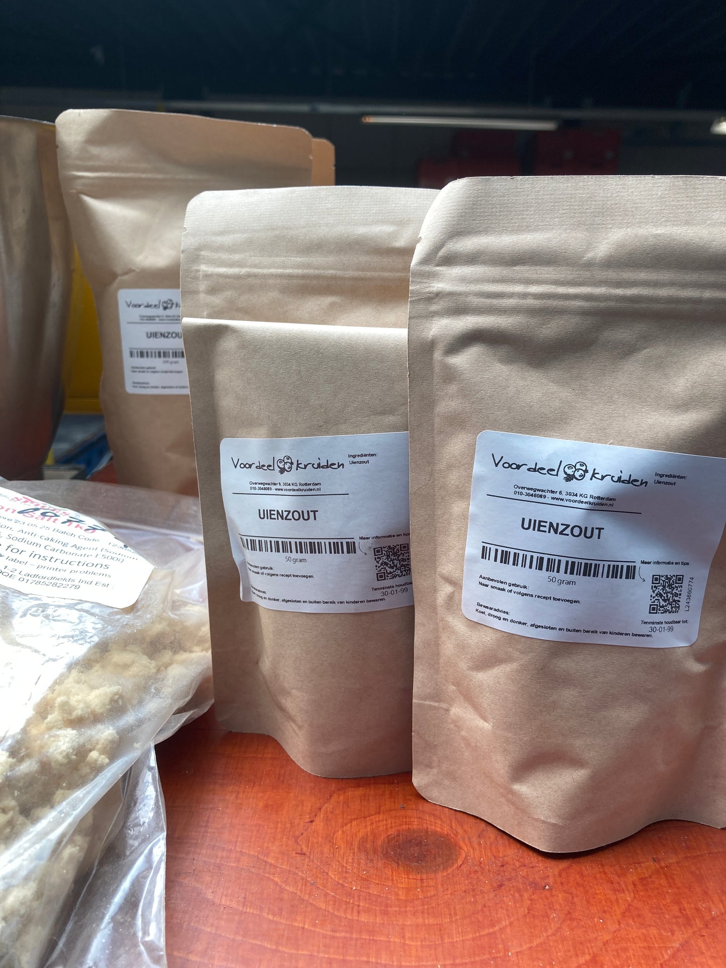 K44P02 uienzout 200g