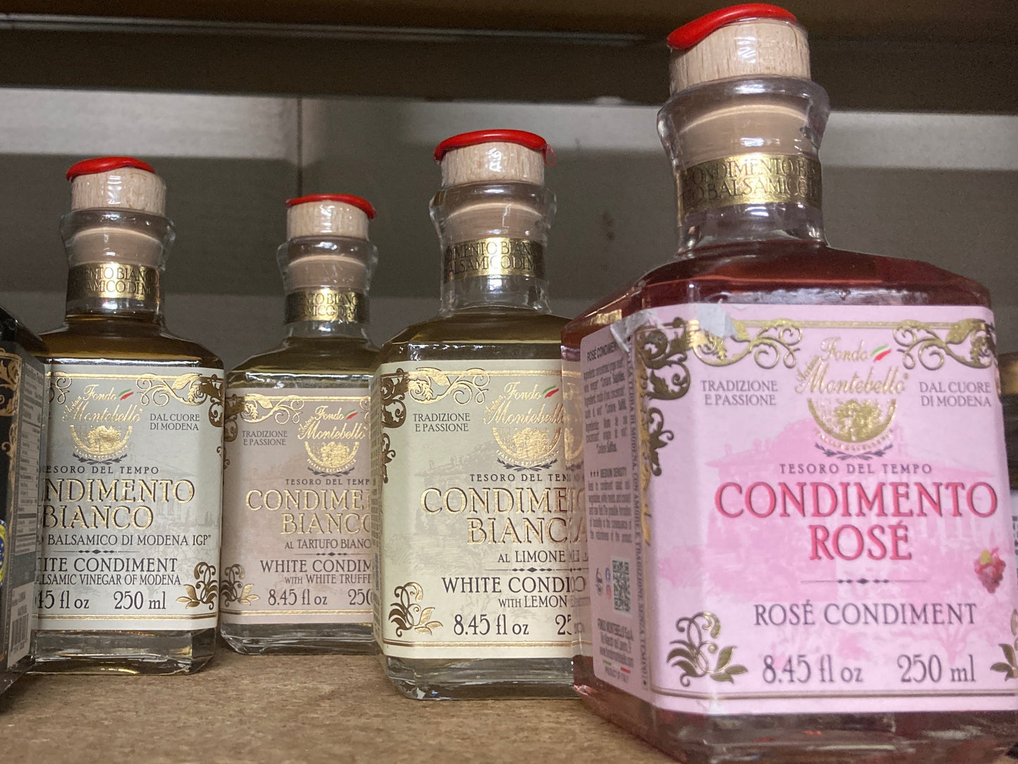 K30P03 Fondo montebello condiments verschillende soorten