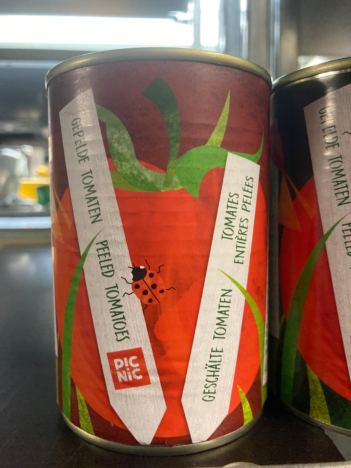 K38P03: Gepelde tomaten in blik (per 2 blikken)
