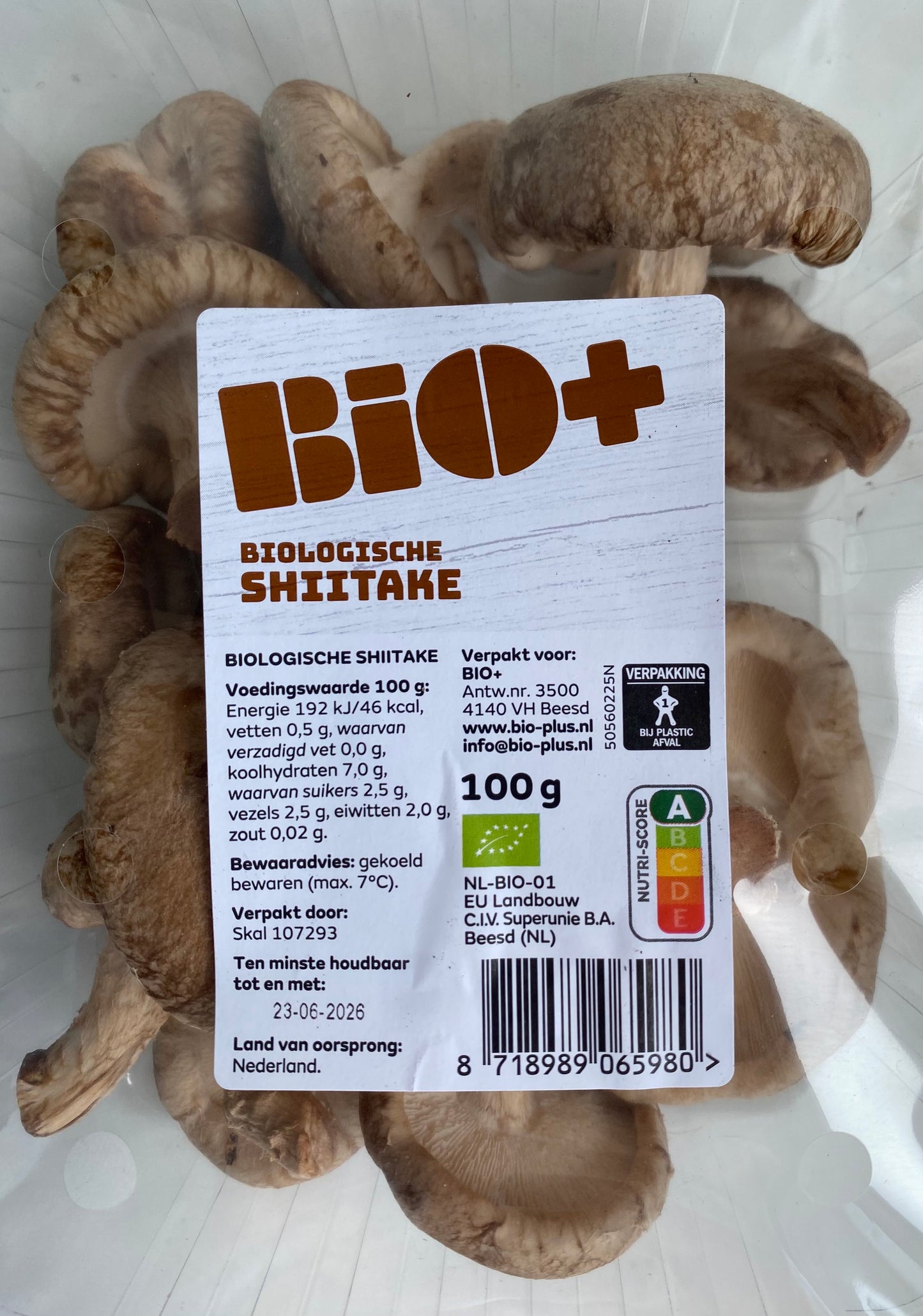 Champignons, Shiitake, per 3 bakjes a ca. 100g (totaal ca. 300g)