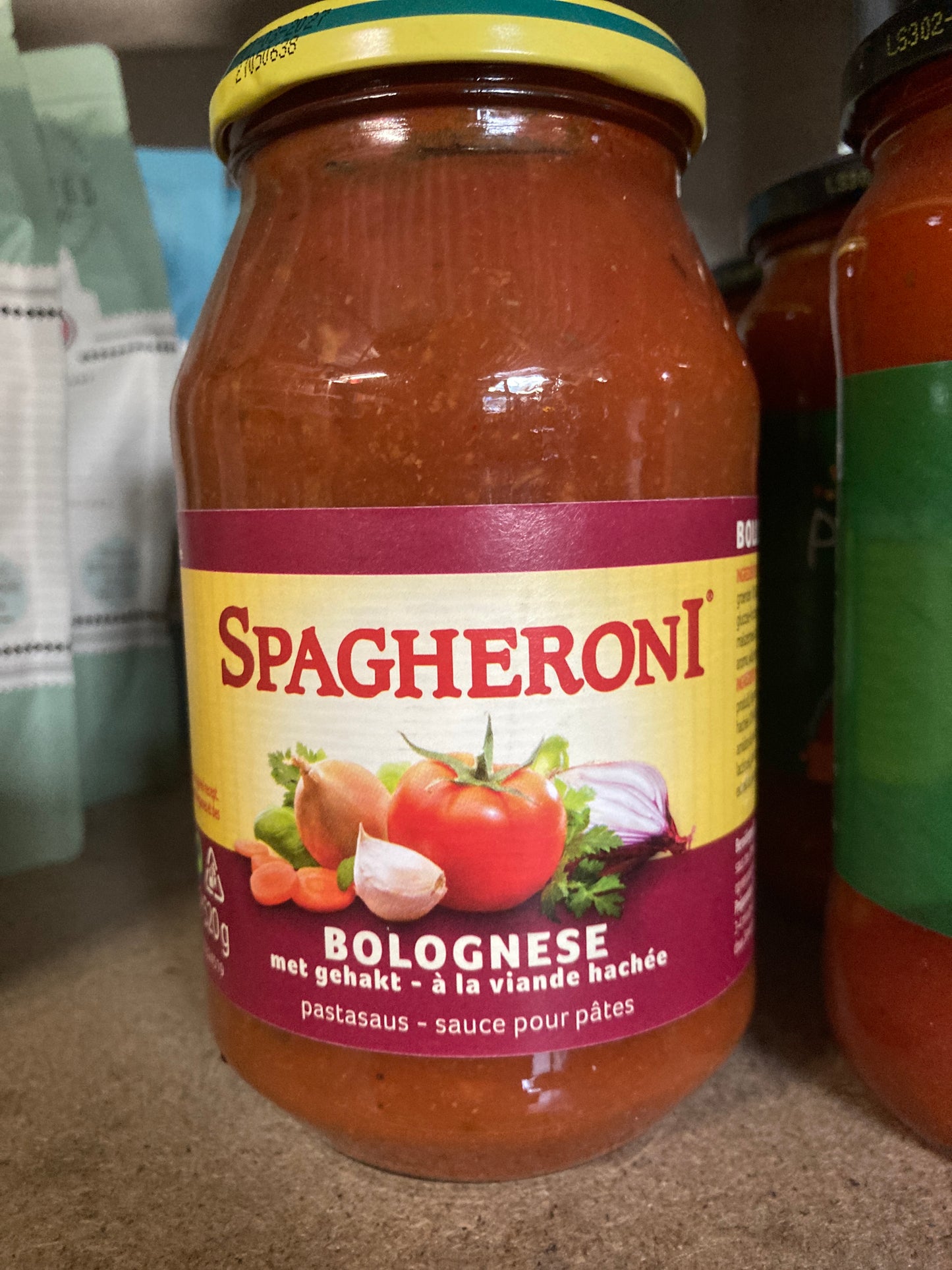 K31P04 spagheroni bolognese saus