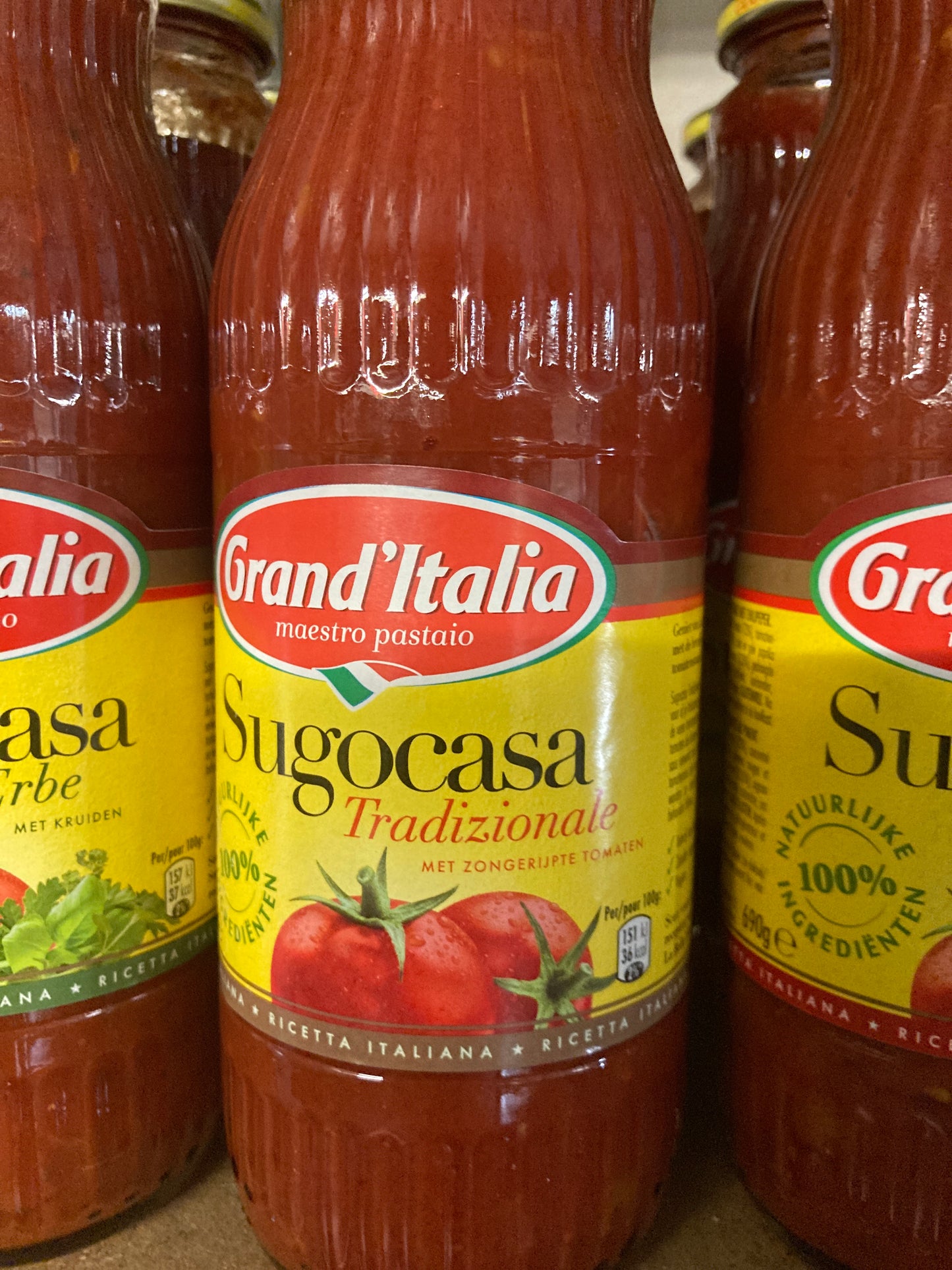 K31P02 pastasaus tomaat 690g
