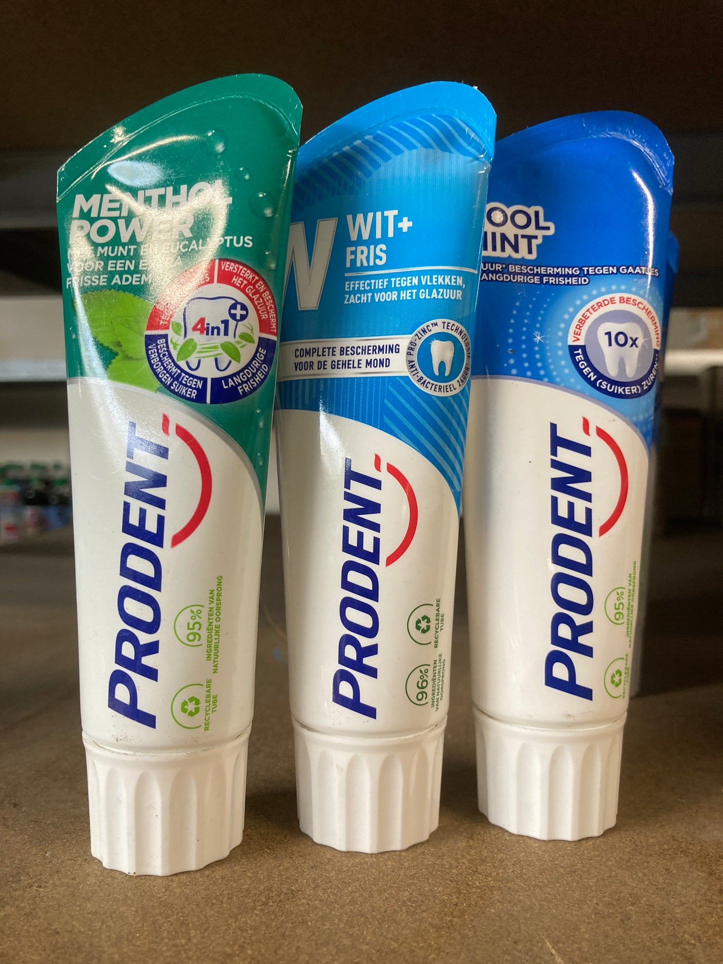 K48P03 tandpasta Prodent verschillende soorten