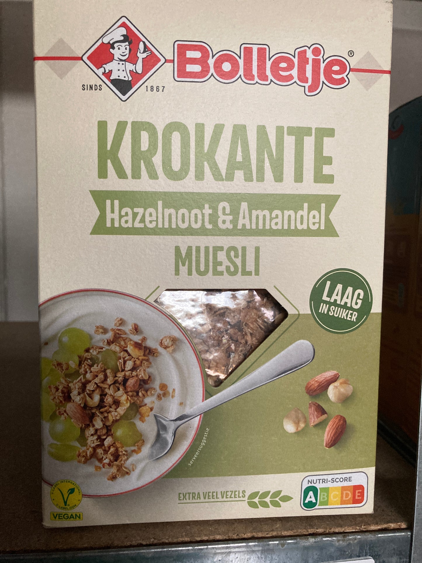 K18P02 muesli hazelnoot & amandel