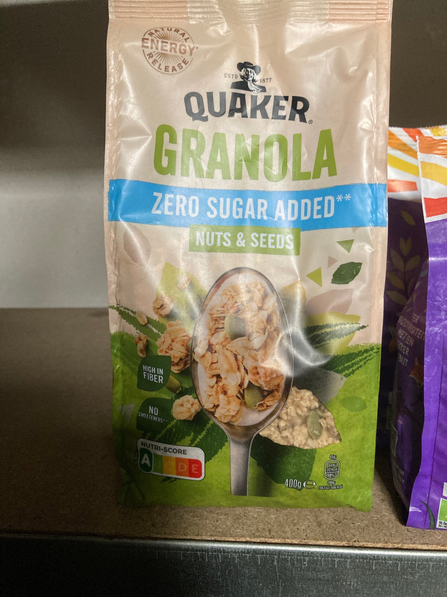 K18P05 granola noten & zaden
